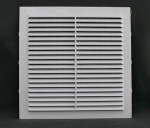 Решетка вентил. пласт. 19,4*19,4см с сеткой (300шт)
